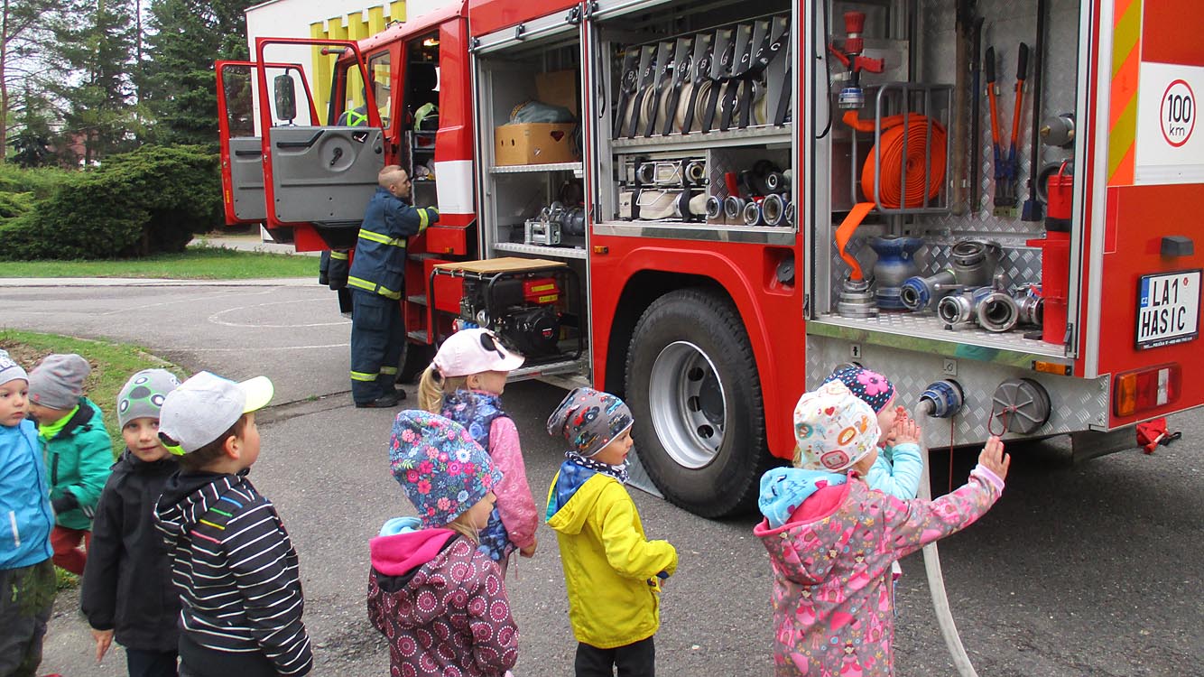 Návštěva hasičů u nás v mateřské škole