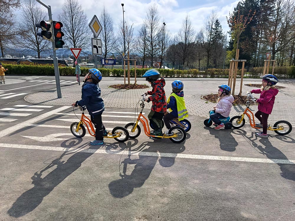 Trénujeme jízdu, značky