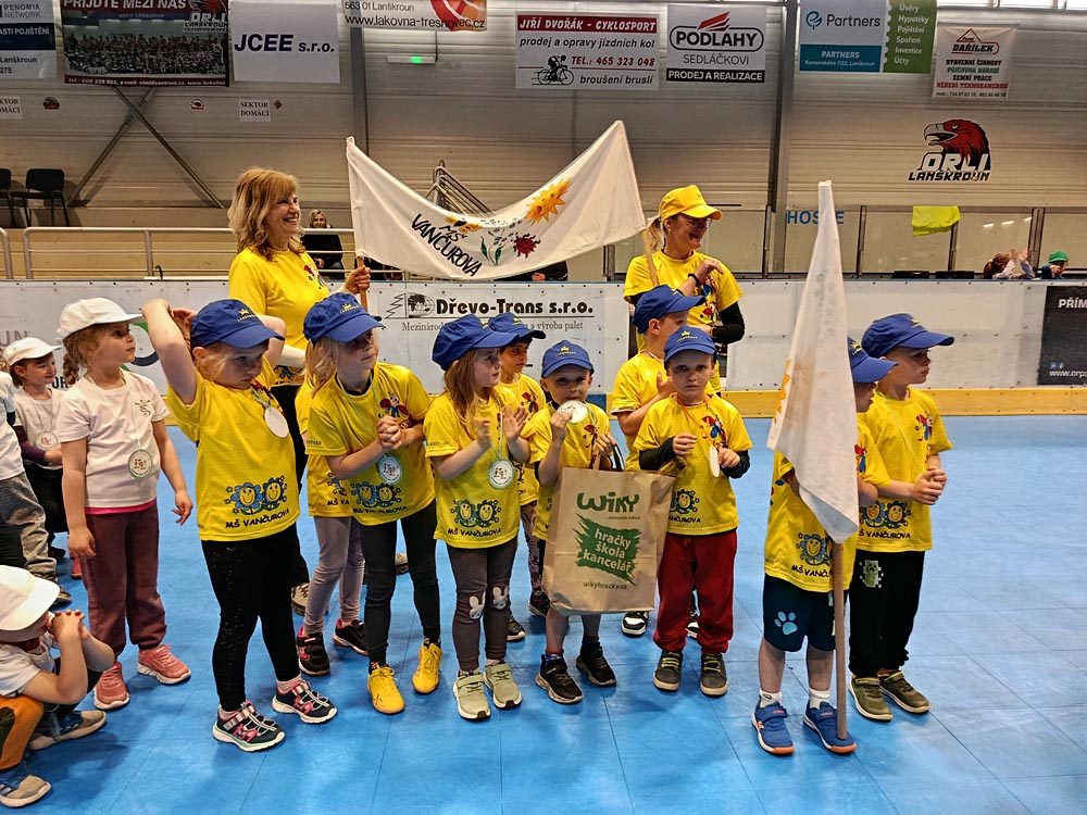 Sportovní hry mezi školami